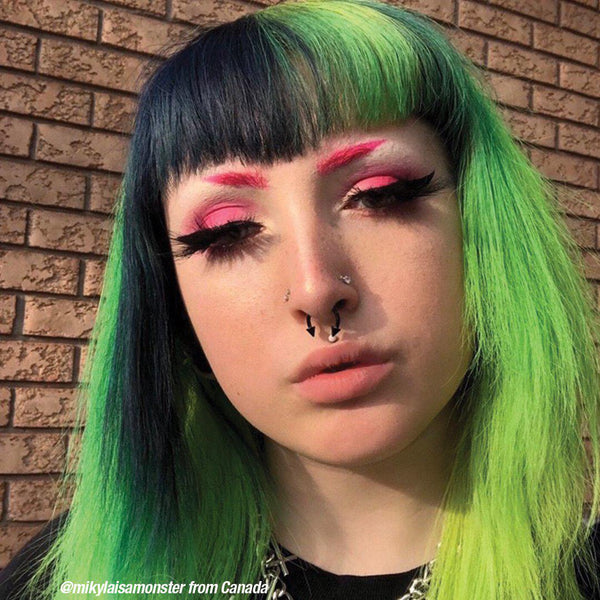 Electric Lizard™ - Amplified™ - Tish &amp; Snooky&#39;s Manic Panic, bright green, neon green, lime green, slime green, yellow green, glowing green, UV green, dayglow green, semi permanent hair color, hair dye, @mikylaisamonster, beetlejuice