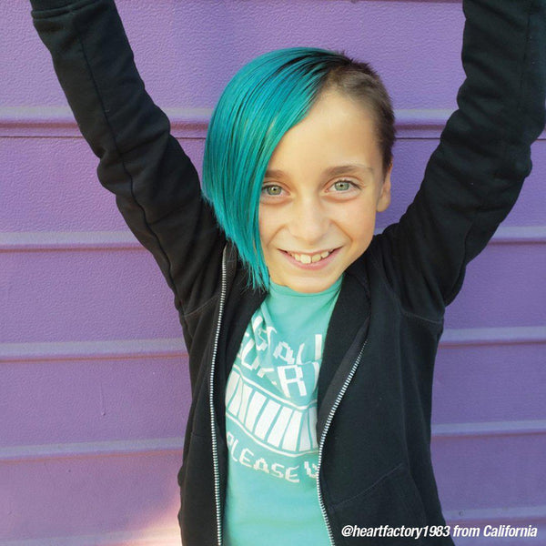 Atomic Turquoise® - Amplified™ - Tish &amp; Snooky&#39;s Manic Panic, bright blue, neon blue, radiant aqua blue, aqua blue, radiant blue, turquoise, teal, mermaid blue, semi permanent hair color, hair dye, @heartfactory1983