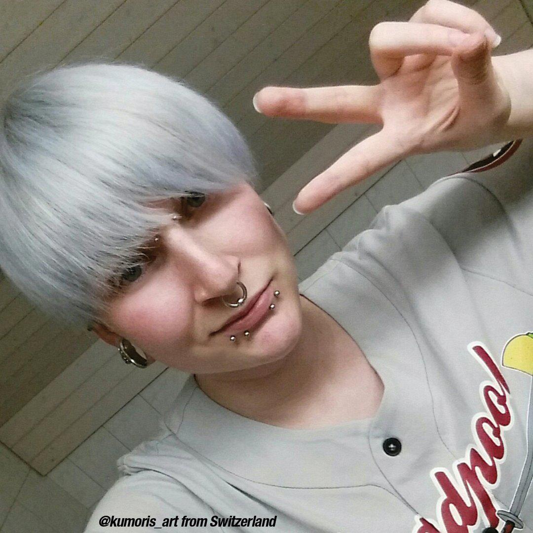 gray blue hair